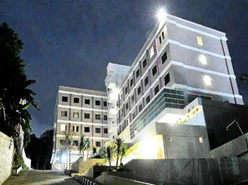 D'Primahotel Balikpapan Екстериор снимка